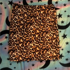 Forever 21 Leopard Print Pencil Skirt